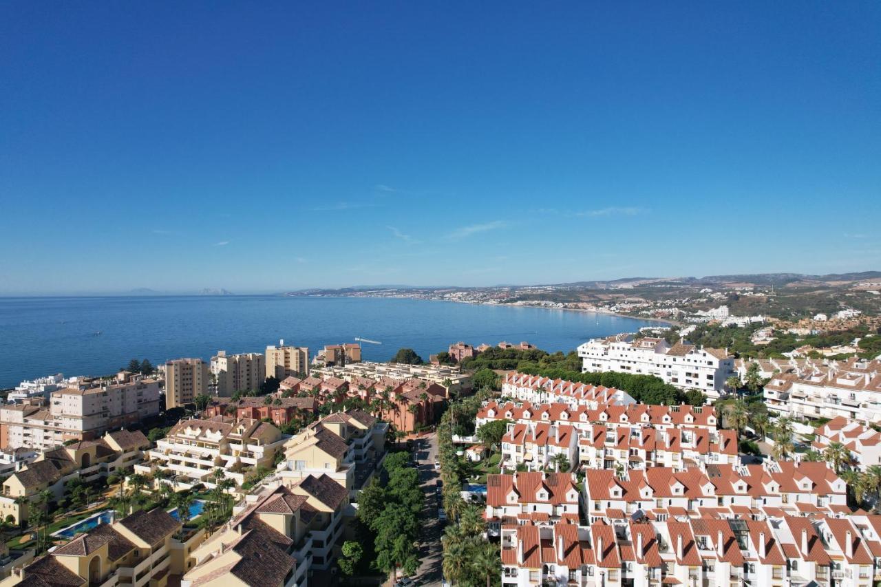 Escape To Estepona Exterior photo